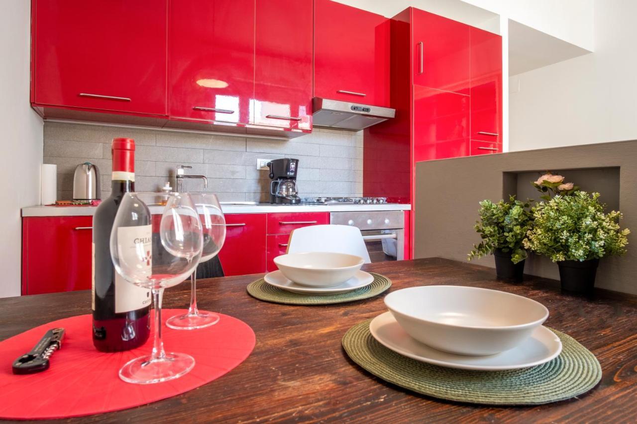 Appartamento Vicino Al Porto, Con Parcheggio 利沃诺 外观 照片